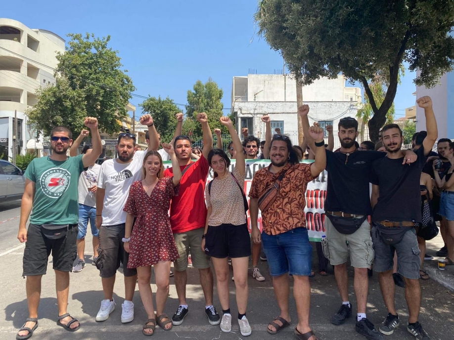 &Delta;ί&omega;&xi;&eta; &phi;&omicron;&iota;&tau;&eta;&tau;ώ&nu; &mu;&epsilon;&tau;ά &alpha;&pi;ό &pi;&alpha;&rho;έ&mu;&beta;&alpha;&sigma;&eta; &Kappa;&epsilon;&rho;&alpha;&mu;έ&omega;&sigmaf; &ndash; &ldquo;&Delta;&epsilon;&nu; &tau;&rho;&omicron;&mu;&omicron;&kappa;&rho;&alpha;&tau;&omicron;ύ&mu;&alpha;&sigma;&tau;&epsilon;&rdquo; &delta;&eta;&lambda;ώ&nu;&epsilon;&iota; &phi;&omicron;&iota;&tau;&eta;&tau;ή&sigmaf; &sigma;&tau;&eta;&nu; &Epsilon;&Kappa;&Phi;&Rho;&Alpha;&Sigma;&Eta;