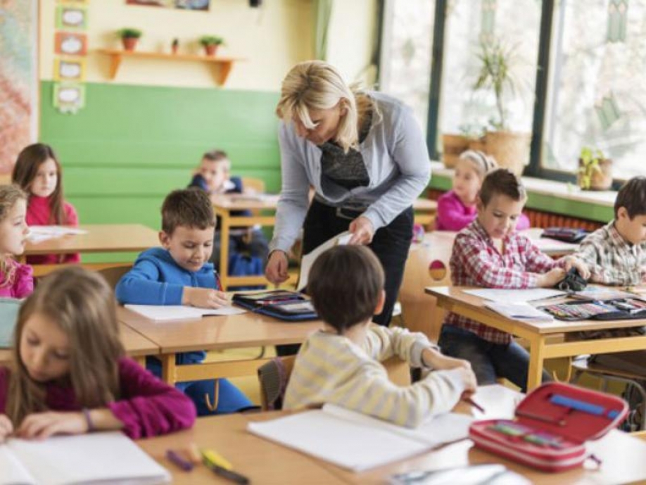 Σ.Ε.Π.Ε. &quot;Γ.Σεφέρης&quot;: Δείχνουμε αλληλεγγύη στους νέους συναδέλφους,τους βοηθάμε να εγκατασταθούν στον νέο τόπο εργασίας τους