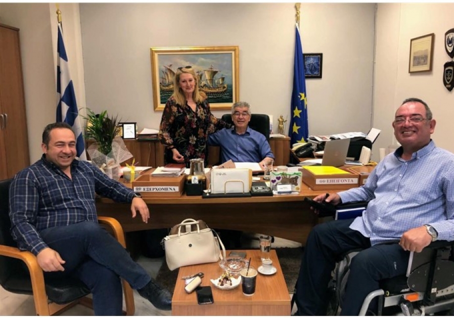 &Tau;&omicron;&nu; &pi;&rho;ό&epsilon;&delta;&rho;&omicron; &tau;&omicron;&upsilon; &Sigma;&upsilon;&lambda;&lambda;ό&gamma;&omicron;&upsilon; &Alpha;&mu;&epsilon;&Alpha; &Delta;&upsilon;&tau;&iota;&kappa;ή&sigmaf; &Alpha;&tau;&tau;&iota;&kappa;ή&sigmaf; &kappa;. &Epsilon;&upsilon;. &Kappa;&alpha;&kappa;&omicron;&sigma;&alpha;ί&omicron; &sigma;&upsilon;&nu;ά&nu;&tau;&eta;&sigma;&epsilon; &omicron; &Delta;ή&mu;&alpha;&rho;&chi;&omicron;&sigmaf; &Mu;&epsilon;&gamma;&alpha;&rho;έ&omega;&nu;