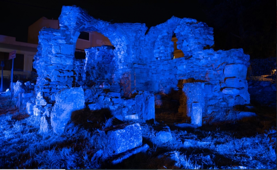 Ο Δήμος Παλλήνης τίμησε την Παγκόσμια Ημέρα Ευχής με φωταγώγηση σε μπλε χρώμα μνημείων της πόλης