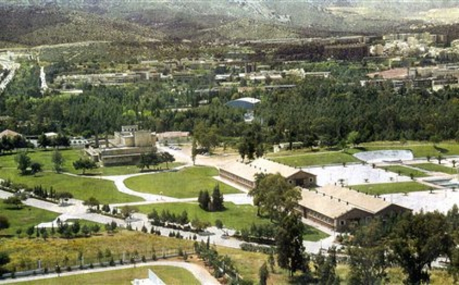 &Sigma;&upsilon;&nu;&epsilon;&chi;ί&zeta;&epsilon;&tau;&alpha;&iota; &omicron; &alpha;&gamma;ώ&nu;&alpha;&sigmaf; &tau;&omega;&nu; &kappa;&alpha;&tau;&omicron;ί&kappa;&omega;&nu; &gamma;&iota;&alpha; &tau;&omicron; &Pi;ά&rho;&kappa;&omicron; &Gamma;&omicron;&upsilon;&delta;ή