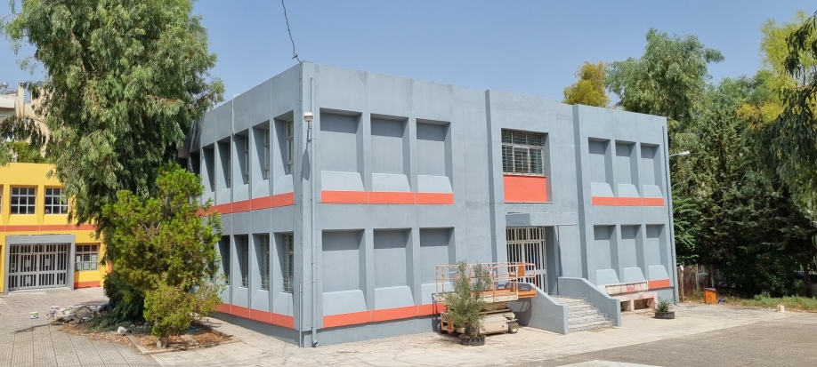 &Delta;ή&mu;&omicron;&sigmaf; &Chi;&alpha;&lambda;&alpha;&nu;&delta;&rho;ί&omicron;&upsilon;: &Sigma;&upsilon;&nu;&epsilon;&chi;ί&zeta;&omicron;&nu;&tau;&alpha;&iota; &tau;&alpha; έ&rho;&gamma;&alpha; &sigma;&tau;&alpha; &sigma;&chi;&omicron;&lambda;&epsilon;ί&alpha; - &Pi;&omicron;&iota;&epsilon;&sigmaf; &kappa;&tau;&iota;&rho;&iota;&alpha;&kappa;έ&sigmaf; &pi;&alpha;&rho;&epsilon;&mu;&beta;ά&sigma;&epsilon;&iota;&sigmaf; έ&gamma;&iota;&nu;&alpha;&nu; &mu;έ&sigma;&alpha; &sigma;&tau;&omicron; &Kappa;&alpha;&lambda;&omicron;&kappa;&alpha;ί&rho;&iota;