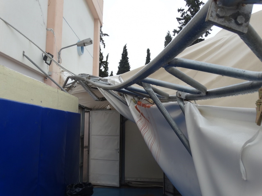 &Kappa;&alpha;&tau;έ&rho;&rho;&epsilon;&upsilon;&sigma;&epsilon; &tau;&omicron; &mu;&pi;&alpha;&lambda;ό&nu;&iota; &sigma;&tau;&omicron; &Zeta;&eta;&rho;ί&nu;&epsilon;&iota;&omicron; &Delta;&eta;&mu;&omicron;&tau;&iota;&kappa;ό &Sigma;&tau;ά&delta;&iota;&omicron; &Kappa;&eta;&phi;&iota;&sigma;&iota;ά&sigmaf;