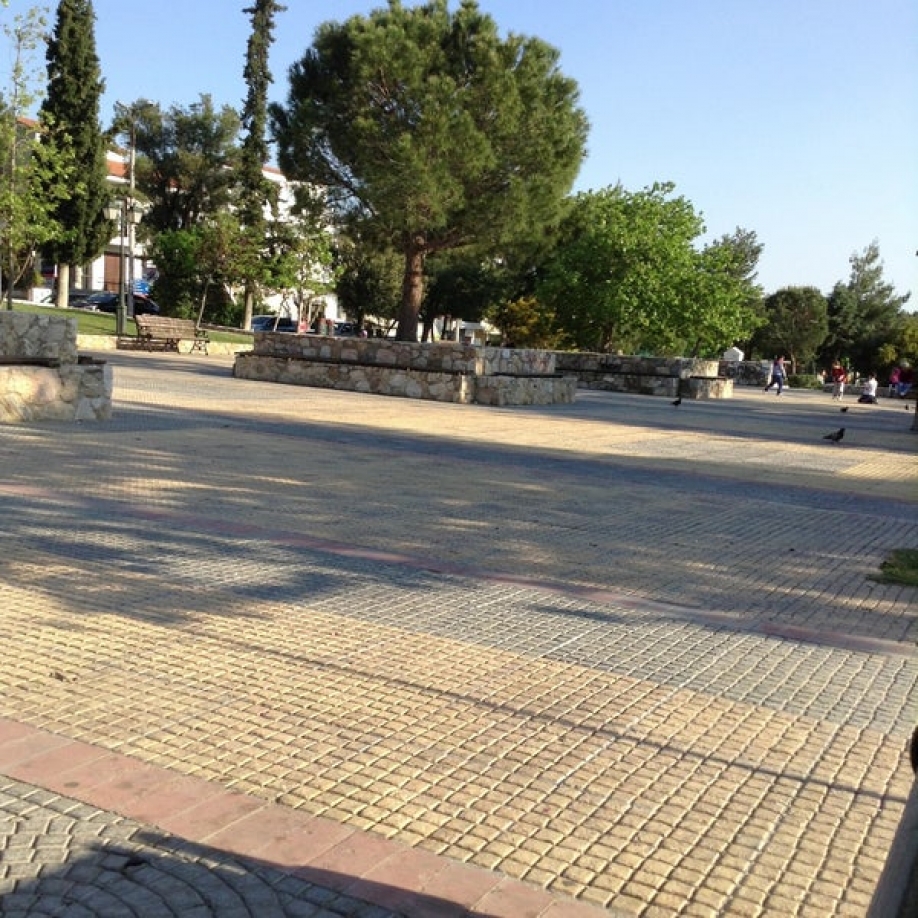 &Eta; "&Pi;&epsilon;&nu;&tau;έ&lambda;&eta; &Pi;ό&lambda;&eta; &Pi;&rho;ό&tau;&upsilon;&pi;&omicron;" &gamma;&iota;&alpha; &tau;&alpha; &sigma;&chi;έ&delta;&iota;&alpha; &delta;&eta;&mu;&iota;&omicron;&upsilon;&rho;&gamma;ί&alpha;&sigmaf; &upsilon;&pi;ό&gamma;&epsilon;&iota;&omicron;&upsilon; &pi;ά&rho;&kappa;&iota;&nu;&gamma;&kappa; &sigma;&tau;&eta;&nu; &pi;&lambda;&alpha;&tau;&epsilon;ί&alpha; &Nu;.&Pi;&epsilon;&nu;&tau;έ&lambda;&eta;&sigmaf;