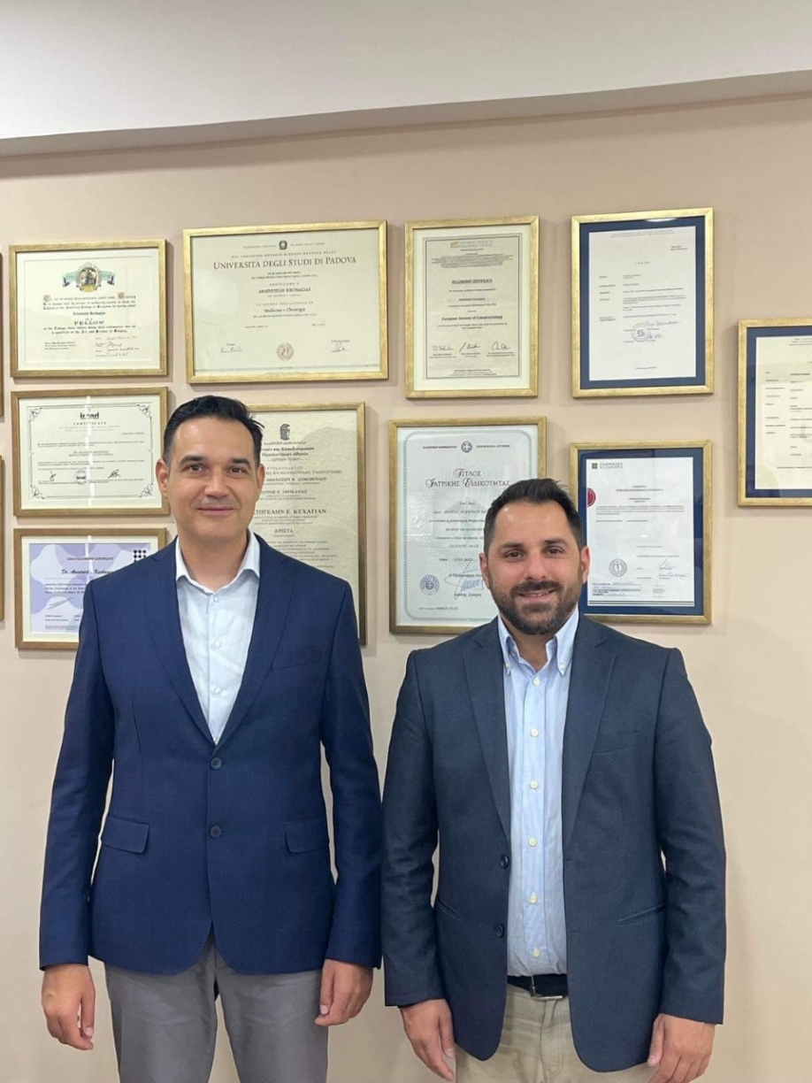&Sigma;&eta;&mu;&alpha;&nu;&tau;&iota;&kappa;ή &pi;&rho;&omicron;&sigma;&theta;ή&kappa;&eta; &sigma;&tau;&eta;&nu; &pi;&alpha;&rho;ά&tau;&alpha;&xi;&eta; &tau;&omicron;&upsilon; &Alpha;. &Mu;&omicron;&upsilon;&sigma;&tau;ό&gamma;&iota;&alpha;&nu;&nu;&eta; &omicron; &gamma;&iota;&alpha;&tau;&rho;ό&sigmaf; &Alpha;&rho;&iota;&sigma;&tau;&omicron;&tau;έ&lambda;&eta;&sigmaf; &Kappa;&epsilon;&chi;&alpha;&gamma;&iota;ά&sigmaf;