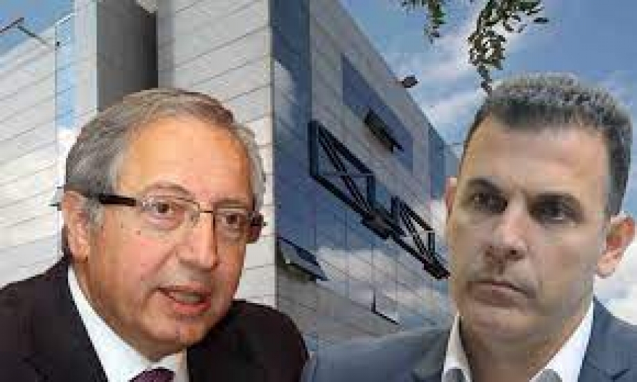 &Mu;&alpha;ί&rho;&eta; &Delta;&iota;&alpha;&kappa;&omicron;&lambda;&iota;&omicron;ύ: &Mu;&epsilon; &pi;&omicron;&iota;&omicron;&upsilon;&sigmaf; &epsilon;ί&nu;&alpha;&iota; &tau;&epsilon;&lambda;&iota;&kappa;ά &omicron;&iota; &Alpha;&mu;&pi;&alpha;&tau;&zeta;ό&gamma;&lambda;&omicron;&upsilon; &kappa;&alpha;&iota; &Kappa;&alpha;&rho;&alpha;&mu;έ&rho;&omicron;&sigmaf; &gamma;&iota;&alpha; &tau;&omicron; &theta;έ&mu;&alpha; &tau;&omicron;&upsilon; &Kappa;&alpha;&zeta;ί&nu;&omicron; &ndash; MALL;