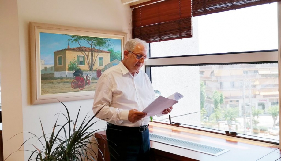 &Epsilon;&pi;&iota;&sigma;&tau;&omicron;&lambda;ή &tau;&omicron;&upsilon; &Theta;. &Alpha;&mu;&pi;&alpha;&tau;&zeta;ό&gamma;&lambda;&omicron;&upsilon; &sigma;&tau;&omicron; &Upsilon;&pi;. &Pi;&alpha;&iota;&delta;&epsilon;ί&alpha;&sigmaf; &gamma;&iota;&alpha; &tau;&eta; &mu;&epsilon;&tau;&alpha;&tau;&rho;&omicron;&pi;ή 1&omicron;&upsilon; &Gamma;&upsilon;&mu;&nu;&alpha;&sigma;ί&omicron;&upsilon; &kappa;&alpha;&iota; 1&omicron;&upsilon; &Lambda;&upsilon;&kappa;&epsilon;ί&omicron;&upsilon; &sigma;&epsilon; &pi;&epsilon;&iota;&rho;&alpha;&mu;&alpha;&tau;&iota;&kappa;ά