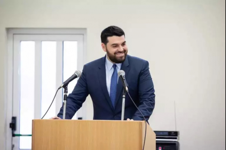 Ί&delta;&rho;&upsilon;&mu;&alpha; &Nu;&epsilon;&omicron;&lambda;&alpha;ί&alpha;&sigmaf; &kappa;&alpha;&iota; &Delta;&iota;&alpha; &Beta;ί&omicron;&upsilon; &Mu;ά&theta;&eta;&sigma;&eta;&sigmaf;: &Epsilon;&sigma;&tau;ί&alpha; &sigma;&kappa;&alpha;&nu;&delta;ά&lambda;&omega;&nu;