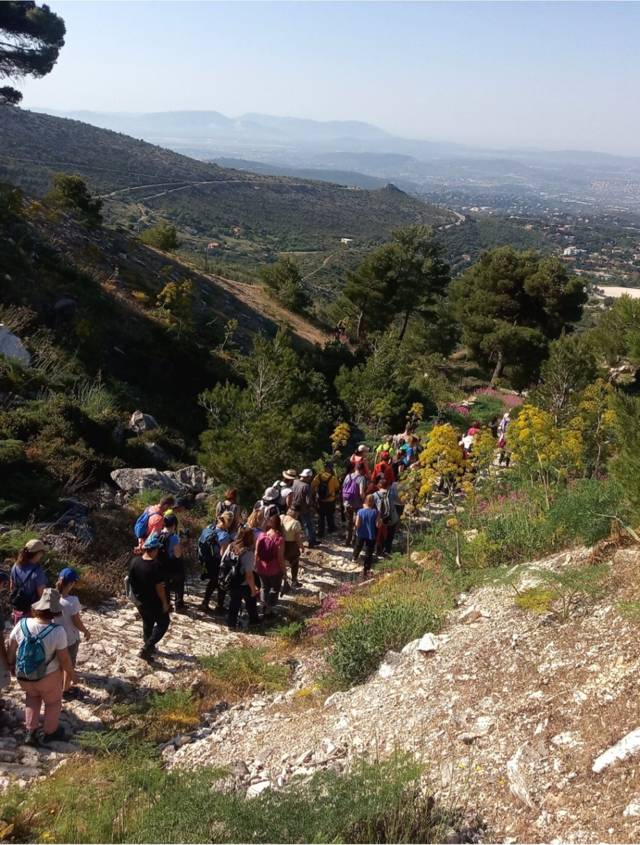 Με τη συμμετοχή εκατοντάδων περιηγητών στη Ρεματιά η έναρξη της 8ης Γιορτής Περιβάλλοντος του Δήμου Βριλησσίων