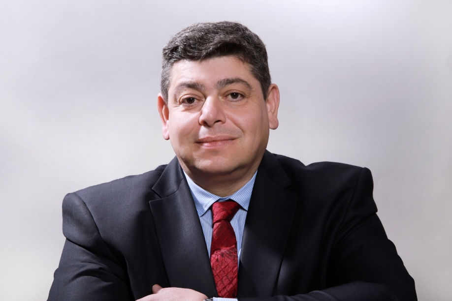 Ό&mu;&omicron;&rho;&phi;&epsilon;&sigmaf; &Pi;ό&lambda;&epsilon;&iota;&sigmaf;: &Eta; &alpha;&nu;ά&pi;&tau;&upsilon;&xi;&eta; &tau;&omicron;&upsilon; &delta;ή&mu;&omicron;&upsilon; &mu;&alpha;&sigmaf; &theta;&alpha; έ&rho;&theta;&epsilon;&iota; &alpha;&pi;ό &tau;&eta;&nu; &Nu;έ&alpha; &Pi;έ&rho;&alpha;&mu;&omicron; &kappa;&alpha;&iota; &tau;&eta;&nu; &Kappa;&iota;&nu;έ&tau;&alpha;