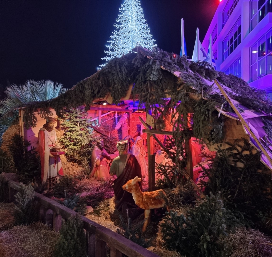 &Omicron;&lambda;&omicron;&kappa;&lambda;&eta;&rho;ώ&theta;&eta;&kappa;&alpha;&nu; &omicron;&iota; &epsilon;&omicron;&rho;&tau;&alpha;&sigma;&tau;&iota;&kappa;έ&sigmaf; &delta;&rho;ά&sigma;&epsilon;&iota;&sigmaf; "&Pi;&epsilon;&rho;&iota;&sigma;&tau;έ&rho;&iota; &Pi;&omicron;&lambda;&lambda;ώ&nu; &Alpha;&sigma;&tau;έ&rho;&omega;&nu;"