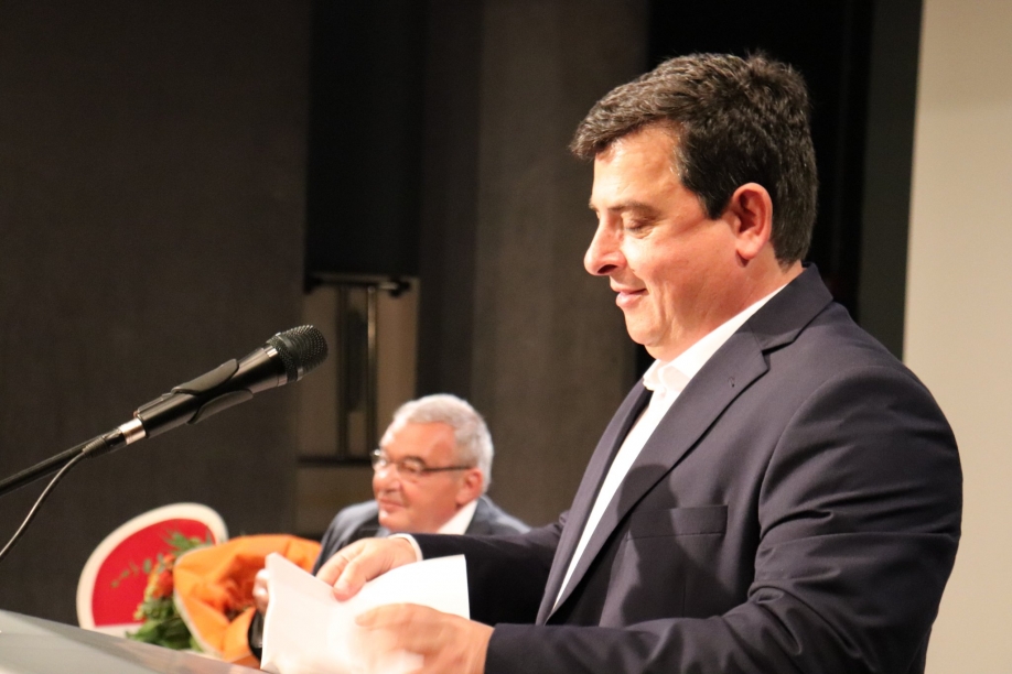 &Nu;έ&omicron;&sigmaf; &epsilon;&pi;&iota;&kappa;&epsilon;&phi;&alpha;&lambda;ή&sigmaf; &omicron; &Gamma;. &Kappa;&alpha;&rho;&alpha;&tau;&zeta;ά&sigmaf; &sigma;&tau;&eta;&nu; &pi;&alpha;&rho;ά&tau;&alpha;&xi;&eta; &ldquo;&Alpha;&nu;&theta;&omicron;ύ&sigma;&alpha;-&Gamma;έ&rho;&alpha;&kappa;&alpha;&sigmaf;-&Pi;&alpha;&lambda;&lambda;ή&nu;&eta; &Pi;ό&lambda;&epsilon;&iota;&sigmaf; &gamma;&iota;&alpha; &nu;&alpha; &zeta;&epsilon;&iota;&sigmaf;&rdquo;!