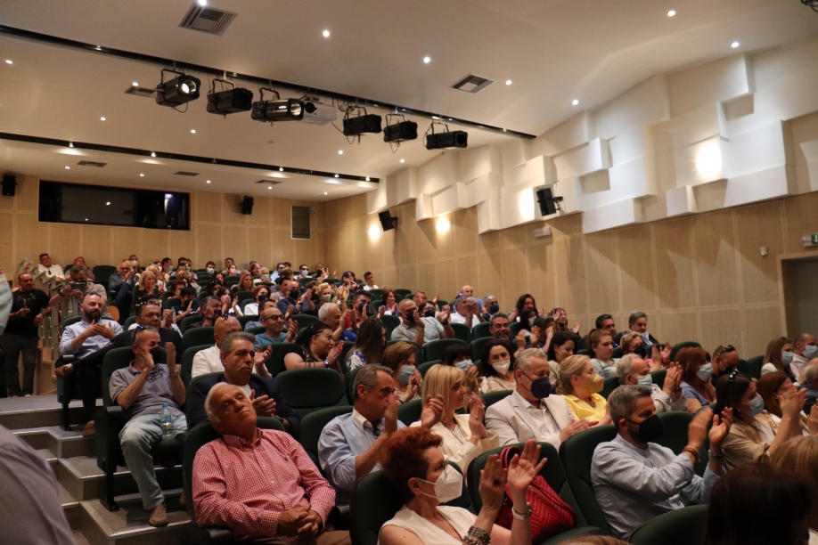 &Nu;έ&omicron;&sigmaf; &epsilon;&pi;&iota;&kappa;&epsilon;&phi;&alpha;&lambda;ή&sigmaf; &omicron; &Gamma;. &Kappa;&alpha;&rho;&alpha;&tau;&zeta;ά&sigmaf; &sigma;&tau;&eta;&nu; &pi;&alpha;&rho;ά&tau;&alpha;&xi;&eta; &ldquo;&Alpha;&nu;&theta;&omicron;ύ&sigma;&alpha;-&Gamma;έ&rho;&alpha;&kappa;&alpha;&sigmaf;-&Pi;&alpha;&lambda;&lambda;ή&nu;&eta; &Pi;ό&lambda;&epsilon;&iota;&sigmaf; &gamma;&iota;&alpha; &nu;&alpha; &zeta;&epsilon;&iota;&sigmaf;&rdquo;!