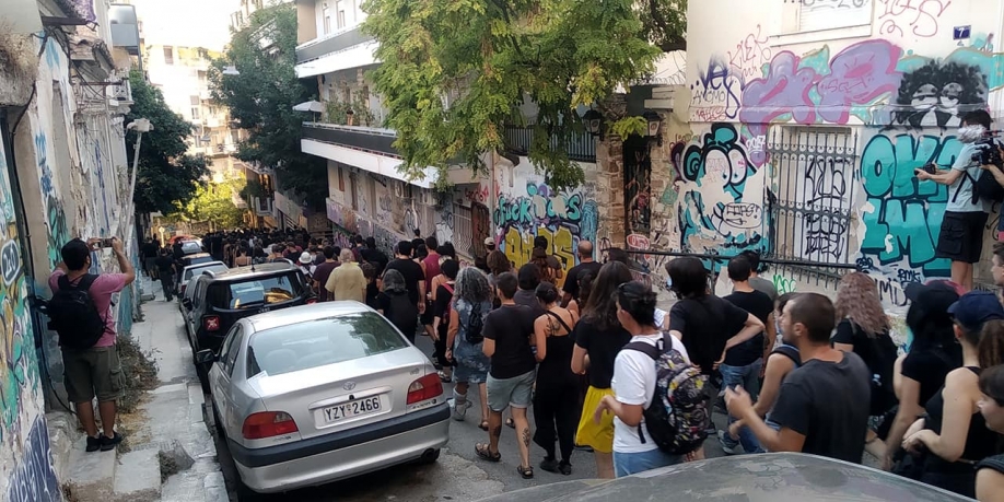 &Alpha;&nu;&tau;&iota;&delta;&rho;ά&sigma;&epsilon;&iota;&sigmaf; &gamma;&iota;&alpha; &tau;&eta; &delta;ή&lambda;&omega;&sigma;&eta; &tau;&omicron;&upsilon; &Kappa;. &Mu;&pi;&alpha;&kappa;&omicron;&gamma;&iota;ά&nu;&nu;&eta;: &ldquo;&Pi;&omicron;&lambda;&lambda;&omicron;ί &pi;&omicron;&upsilon; &alpha;&nu;&tau;&iota;&delta;&rho;&omicron;ύ&nu; &gamma;&iota;&alpha; &tau;&omicron; &mu;&epsilon;&tau;&rho;ό &delta;&epsilon;&nu; &epsilon;ί&nu;&alpha;&iota; &kappa;&alpha;&nu; Έ&lambda;&lambda;&eta;&nu;&epsilon;&sigmaf;&rdquo; (video)