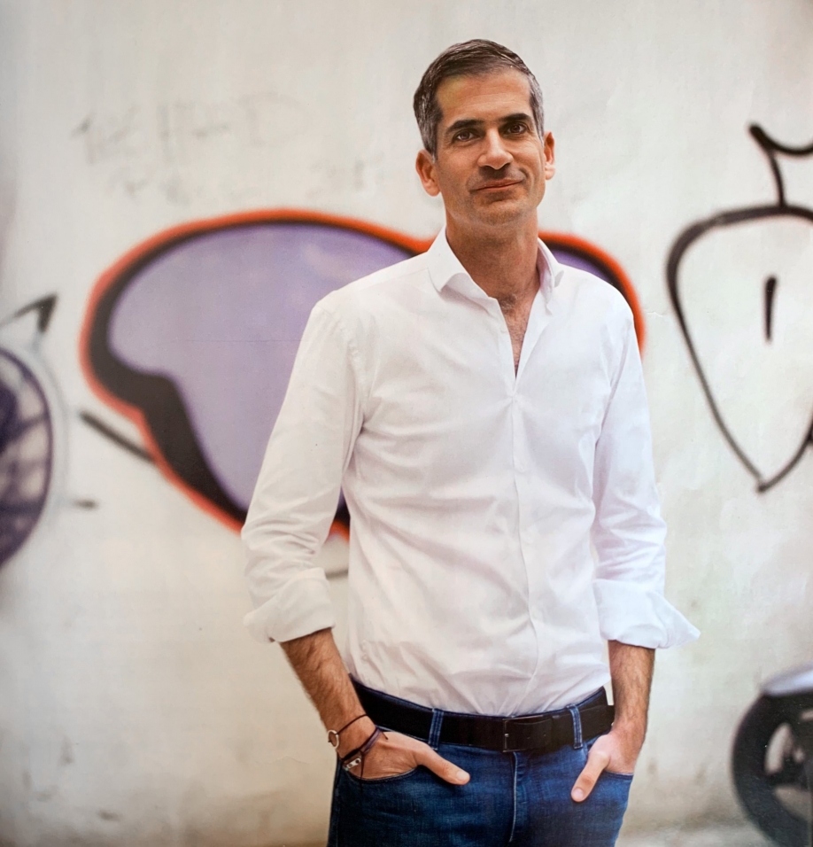 &Alpha;&nu;&tau;&iota;&delta;&rho;ά&sigma;&epsilon;&iota;&sigmaf; &gamma;&iota;&alpha; &tau;&eta; &delta;ή&lambda;&omega;&sigma;&eta; &tau;&omicron;&upsilon; &Kappa;. &Mu;&pi;&alpha;&kappa;&omicron;&gamma;&iota;ά&nu;&nu;&eta;: &ldquo;&Pi;&omicron;&lambda;&lambda;&omicron;ί &pi;&omicron;&upsilon; &alpha;&nu;&tau;&iota;&delta;&rho;&omicron;ύ&nu; &gamma;&iota;&alpha; &tau;&omicron; &mu;&epsilon;&tau;&rho;ό &delta;&epsilon;&nu; &epsilon;ί&nu;&alpha;&iota; &kappa;&alpha;&nu; Έ&lambda;&lambda;&eta;&nu;&epsilon;&sigmaf;&rdquo; (video)