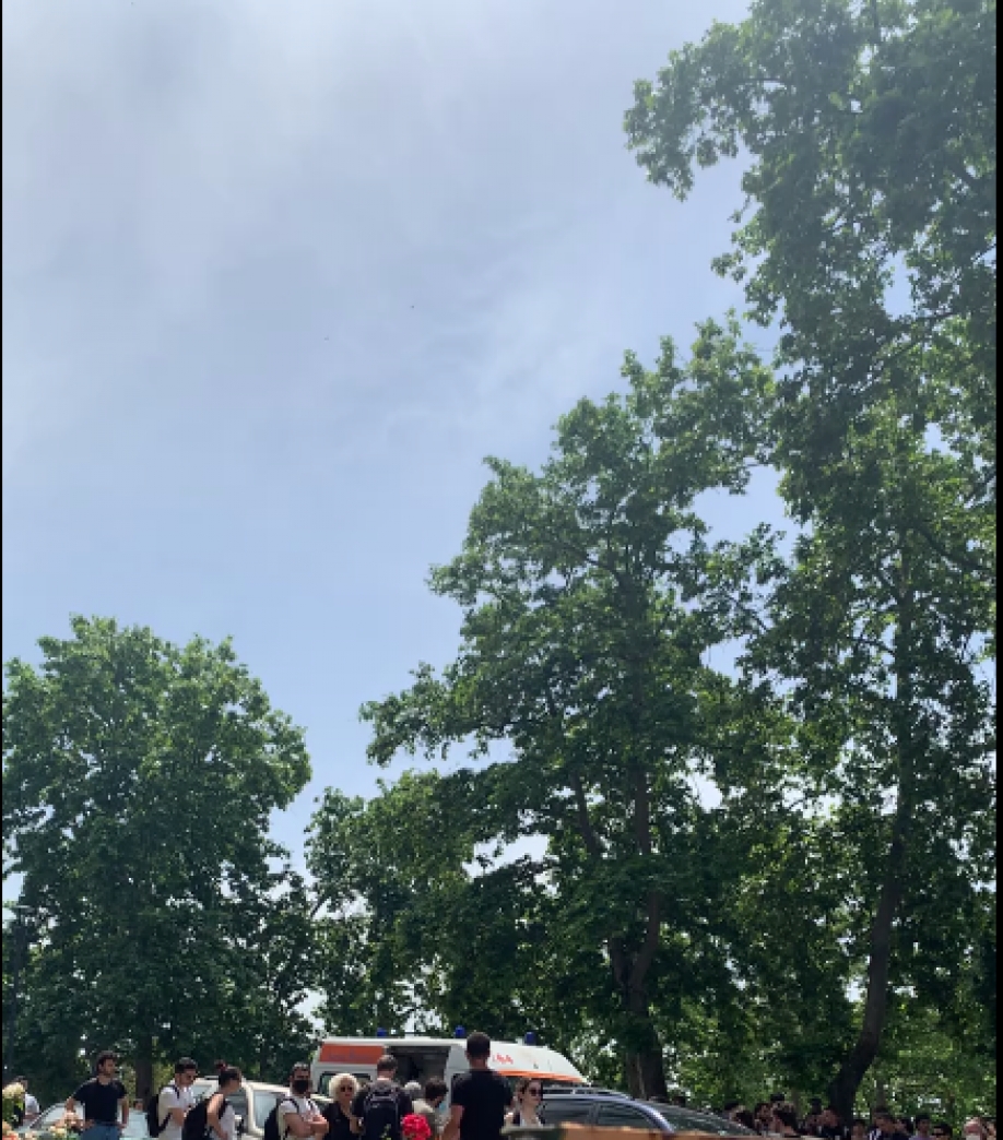 &Epsilon;&Kappa;&Tau;&Alpha;&Kappa;&Tau;&Omicron; &ndash; &Sigma;&omicron;&beta;&alpha;&rho;ά &tau;&rho;&alpha;&upsilon;&mu;&alpha;&tau;&iota;&sigma;&mu;έ&nu;&omicron;&sigmaf; &phi;&omicron;&iota;&tau;&eta;&tau;ή&sigmaf; &sigma;&tau;&omicron; &Alpha;&Pi;&Theta; (&phi;&omega;&tau;&omicron;&gamma;&rho;&alpha;&phi;ί&epsilon;&sigmaf;)