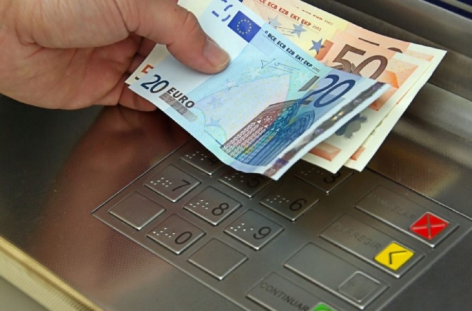 Έ&rho;&chi;&epsilon;&tau;&alpha;&iota; &nu;έ&alpha; &epsilon;&kappa;&tau;ό&xi;&epsilon;&upsilon;&sigma;&eta; &tau;&iota;&mu;ώ&nu; - &Alpha;&upsilon;&xi;ά&nu;&epsilon;&tau;&alpha;&iota; &omicron; &pi;&lambda;&eta;&theta;&omega;&rho;&iota;&sigma;&mu;ό&sigmaf;