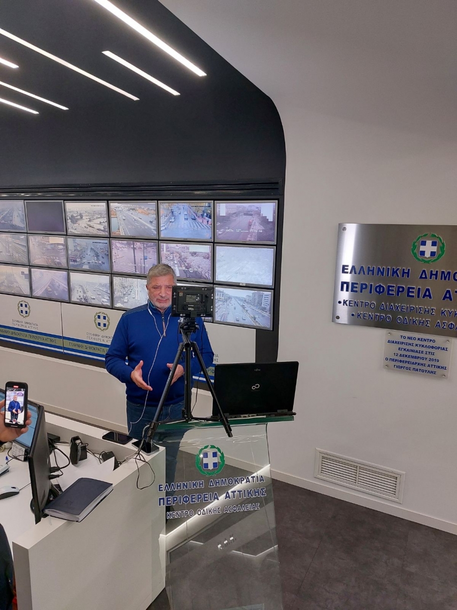 &Pi;&rho;&omicron;&sigma;&phi;έ&rho;&epsilon;&tau;&alpha;&iota; &alpha;&pi;ό &mu;ό&nu;&omicron;&sigmaf; &tau;&omicron;&upsilon; &omicron; &Gamma;. &Pi;&alpha;&tau;&omicron;ύ&lambda;&eta;&sigmaf;!