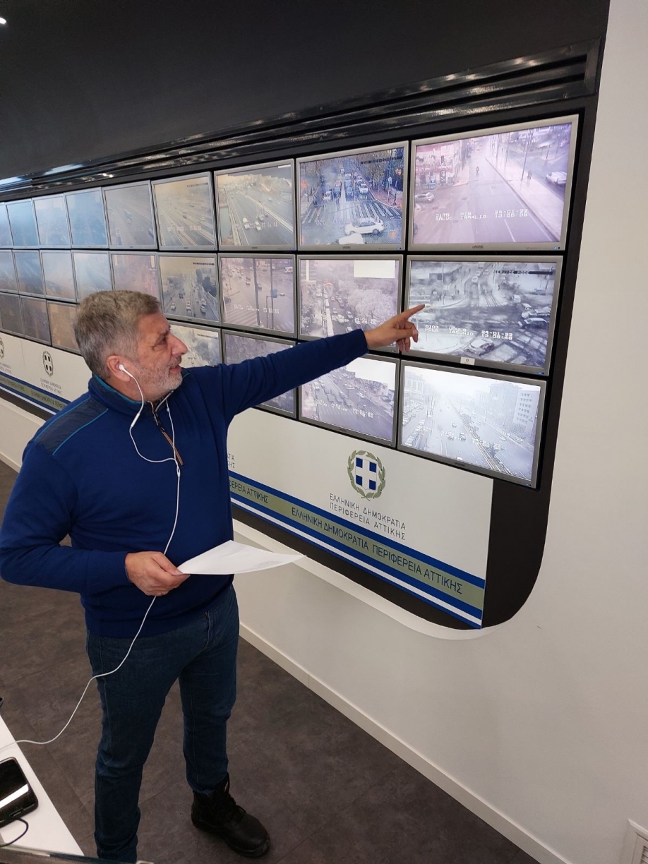 &Pi;&rho;&omicron;&sigma;&phi;έ&rho;&epsilon;&tau;&alpha;&iota; &alpha;&pi;ό &mu;ό&nu;&omicron;&sigmaf; &tau;&omicron;&upsilon; &omicron; &Gamma;. &Pi;&alpha;&tau;&omicron;ύ&lambda;&eta;&sigmaf;!