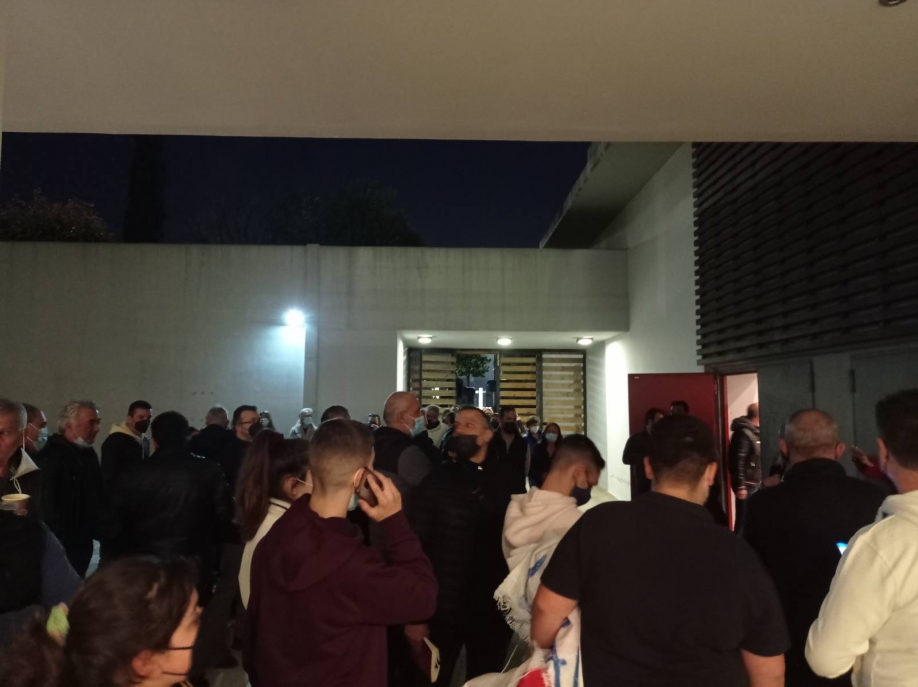 &Pi;&lambda;ή&theta;&omicron;&sigmaf; &kappa;ό&sigma;&mu;&omicron;&upsilon; &sigma;&tau;&omicron; &delta;&eta;&mu;&omicron;&tau;&iota;&kappa;ό &sigma;&upsilon;&mu;&beta;&omicron;ύ&lambda;&iota;&omicron; &tau;&eta;&sigmaf; &Mu;&epsilon;&tau;&alpha;&mu;ό&rho;&phi;&omega;&sigma;&eta;&sigmaf; &gamma;&iota;&alpha; &tau;&omicron; &mu;&pi;&alpha;&lambda;ό&nu;&iota;