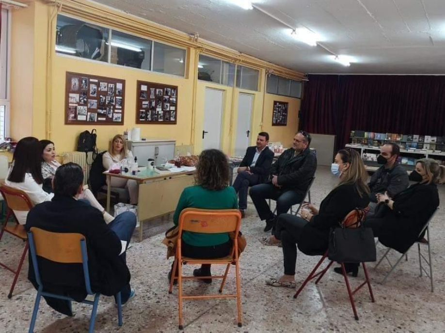 &Sigma;&upsilon;&mu;&mu;&epsilon;&tau;&omicron;&chi;ή &tau;&omicron;&upsilon; &Gamma;. &Kappa;&alpha;&pi;&lambda;ά&nu;&eta; &sigma;&epsilon; &epsilon;&kappa;&delta;ή&lambda;&omega;&sigma;&eta;-&sigma;&upsilon;&zeta;ή&tau;&eta;&sigma;&eta; &mu;&epsilon; &tau;&eta; &sigma;&upsilon;&gamma;&gamma;&rho;&alpha;&phi;έ&alpha; &Beta;.&Alpha;&kappa;&alpha;&rho;έ&pi;&eta;