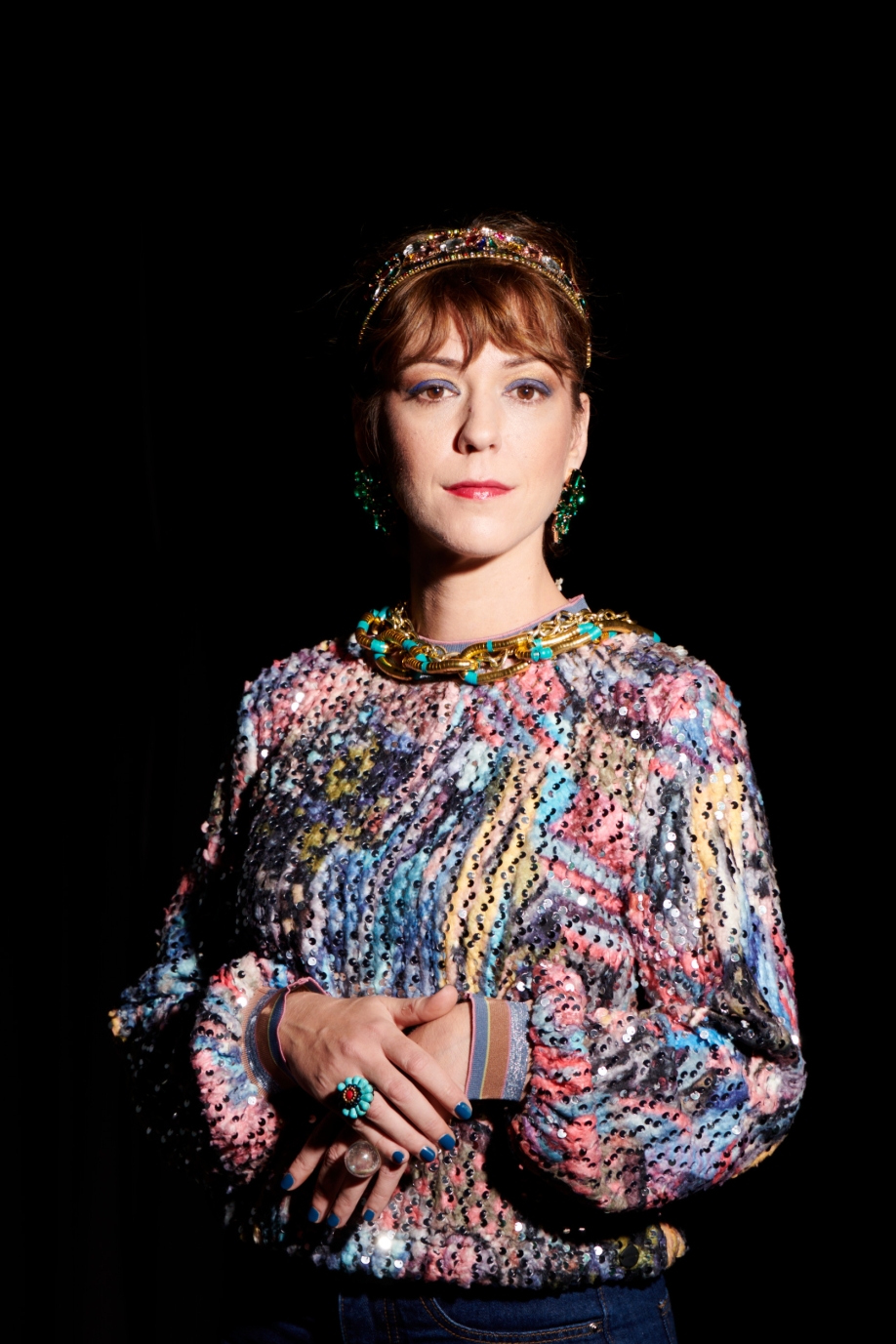 &Eta; Stand up Comedy &ldquo;MINIMAL&rdquo; &mu;&epsilon; &tau;&eta;&nu; Ή&rho;&alpha; &Kappa;&alpha;&tau;&sigma;&omicron;ύ&delta;&alpha; &alpha;&nu;&epsilon;&beta;&alpha;ί&nu;&epsilon;&iota; &sigma;&tau;&omicron; &Theta;έ&alpha;&tau;&rho;&omicron; &Alpha;&lambda;&kappa;&mu;ή&nu;&eta;