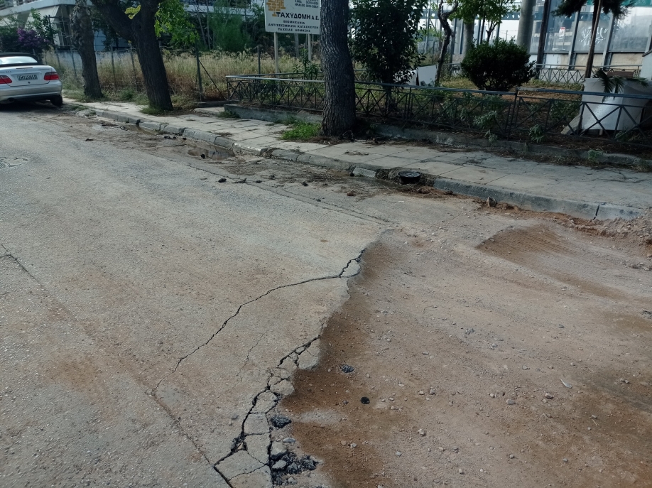 &Mu;&epsilon;&gamma;ά&lambda;&eta; &lambda;&alpha;&kappa;&omicron;ύ&beta;&alpha; &laquo;&kappa;&omicron;&sigma;&mu;&epsilon;ί&raquo; &tau;&eta;&nu; &omicron;&delta;ό &Kappa;&epsilon;&rho;&kappa;ύ&rho;&alpha;&sigmaf; &mu;&epsilon;&tau;ά &tau;&omicron; &laquo;&mu;&pi;ά&lambda;&omega;&mu;&alpha;&raquo; &tau;&eta;&sigmaf; &delta;&iota;&alpha;&rho;&rho;&omicron;ή&sigmaf; &nu;&epsilon;&rho;&omicron;ύ