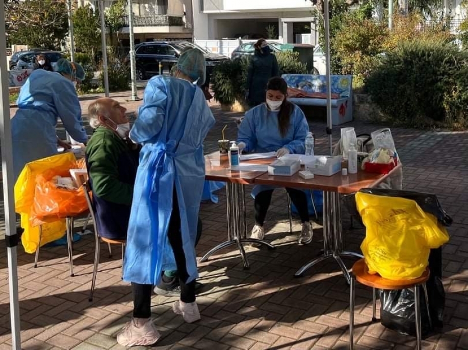 Rapid tests &tau;&eta; &Delta;&epsilon;&upsilon;&tau;έ&rho;&alpha; 17 &Iota;&alpha;&nu;&omicron;&upsilon;&alpha;&rho;ί&omicron;&upsilon; &sigma;&tau;&eta;&nu; &Alpha;&gamma;ί&alpha; &Pi;&alpha;&rho;&alpha;&sigma;&kappa;&epsilon;&upsilon;ή