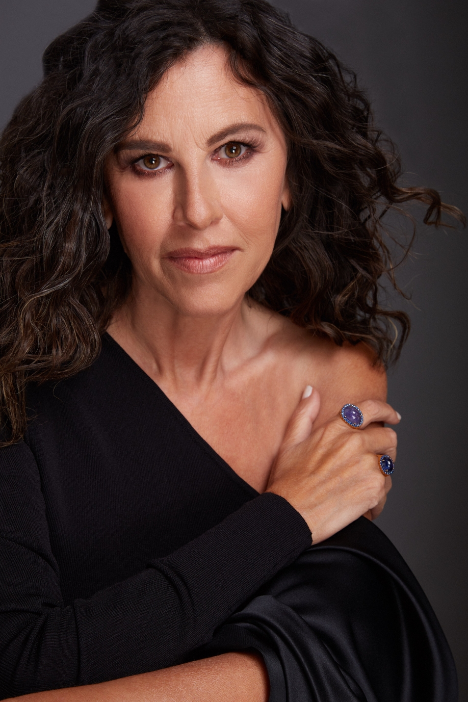 &Beta;' &Kappa;ύ&kappa;&lambda;&omicron;&sigmaf; &tau;&omicron;&upsilon; &Phi;&epsilon;&sigma;&tau;&iota;&beta;ά&lambda; &Delta;&epsilon;&lambda;&phi;ώ&nu;  &laquo;&Tau;&omicron; &Lambda;ά&lambda;&omicron;&nu; Ύ&delta;&omega;&rho;&raquo; :Έ&nu;&alpha;&rho;&xi;&eta; &mu;&epsilon; &tau;&eta;&nu; &sigma;&upsilon;&nu;&alpha;&upsilon;&lambda;ί&alpha; &tau;&eta;&sigmaf; &Epsilon;&lambda;&epsilon;&upsilon;&theta;&epsilon;&rho;ί&alpha;&sigmaf; &Alpha;&rho;&beta;&alpha;&nu;&iota;&tau;ά&kappa;&eta;