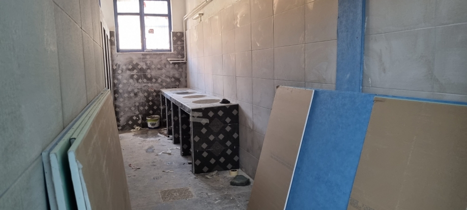 Ανακατασκευή των τουαλετών στο 1ο Λύκειο Χαλανδρίου
