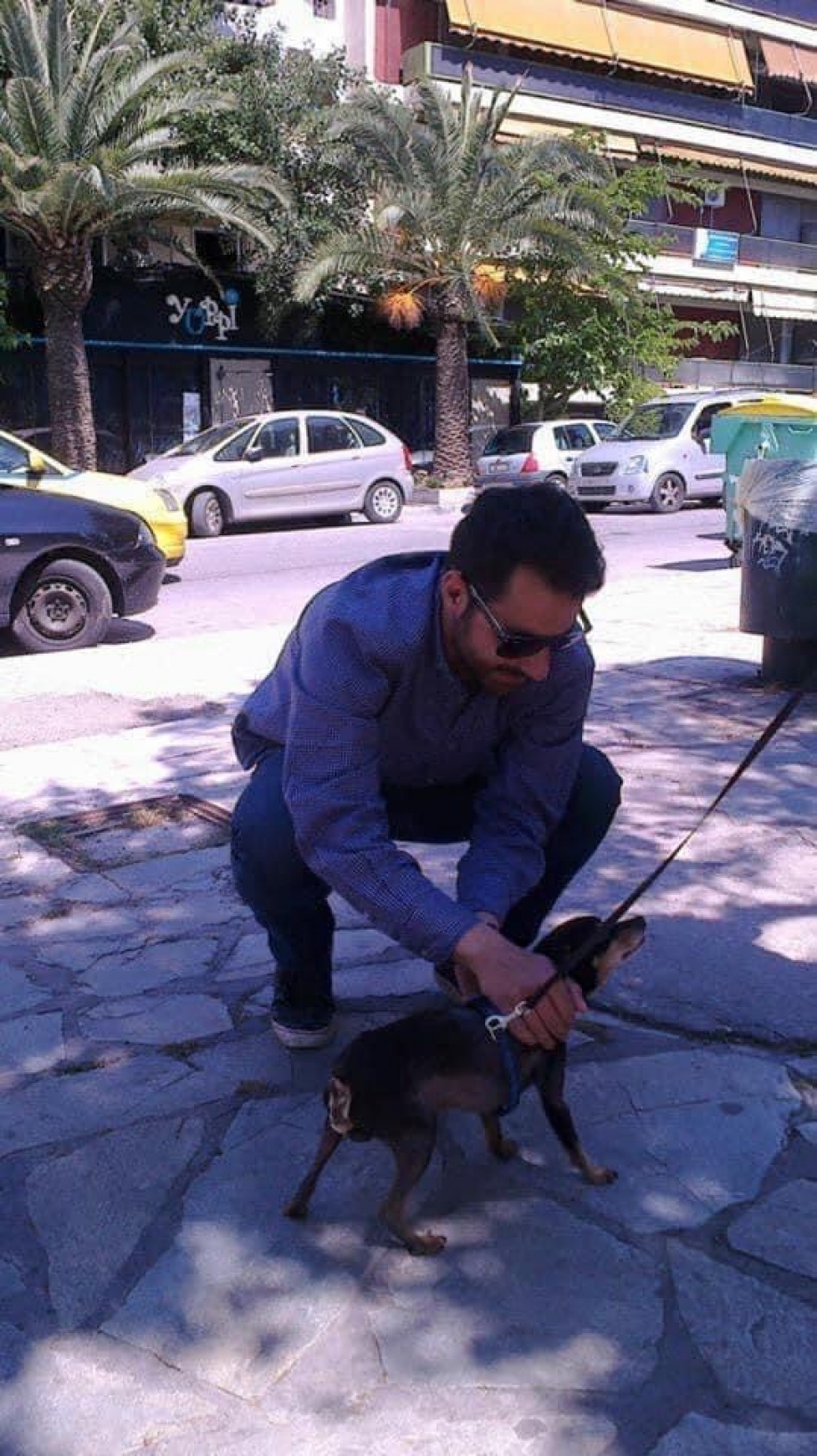 &Omicron; &Alpha;&lambda;έ&xi;&alpha;&nu;&delta;&rho;&omicron;&sigmaf; &Mu;&omicron;&upsilon;&sigma;&tau;ό&gamma;&iota;&alpha;&nu;&nu;&eta;&sigmaf; &gamma;&iota;&alpha; &tau;&eta;&nu; &pi;&alpha;&gamma;&kappa;ό&sigma;&mu;&iota;&alpha; &eta;&mu;έ&rho;&alpha; &zeta;ώ&omega;&nu;