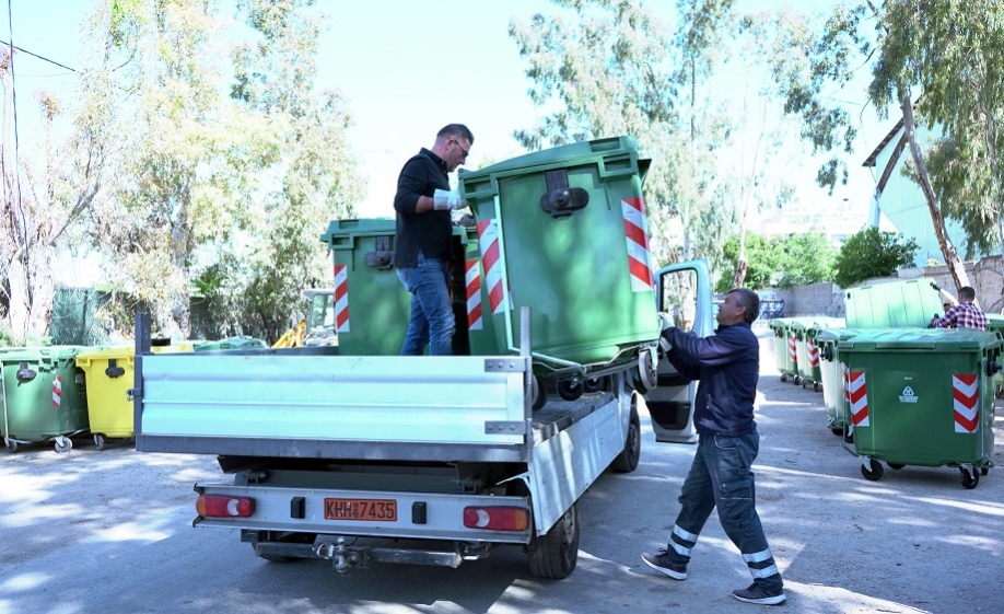 Περισσότεροι από 900 κάδοι απορριμμάτων «απλώνονται» στο Χαλάνδρι
