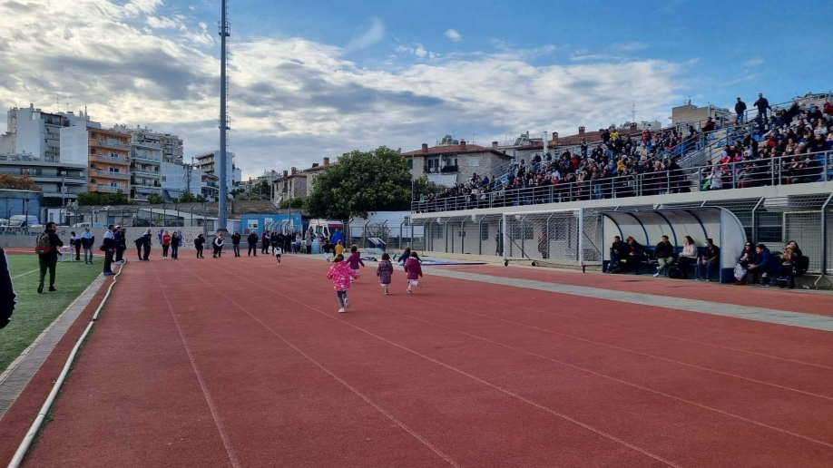 &Pi;&rho;&alpha;&gamma;&mu;&alpha;&tau;&omicron;&pi;&omicron;&iota;ή&theta;&eta;&kappa;&alpha;&nu; &omicron;&iota; 33&omicron;&iota; &Epsilon;&tau;ή&sigma;&iota;&omicron;&iota; &Mu;&alpha;&theta;&eta;&tau;&iota;&kappa;&omicron;ί &Alpha;&gamma;ώ&nu;&epsilon;&sigmaf; &Delta;&rho;ό&mu;&omicron;&upsilon; &sigma;&tau;&eta; &Nu;έ&alpha; &Iota;&omega;&nu;ί&alpha;