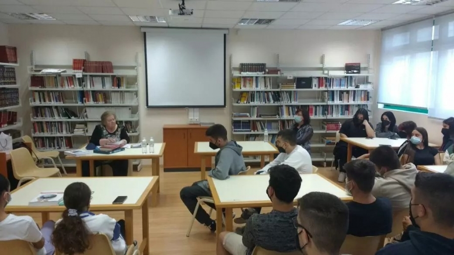 &Epsilon;&nu;&eta;&mu;&epsilon;&rho;&omega;&tau;&iota;&kappa;ή &delta;&rho;ά&sigma;&eta; &tau;&omicron;&upsilon; 11&omicron;&upsilon; &Gamma;&Epsilon;&Lambda; &Pi;&epsilon;&rho;&iota;&sigma;&tau;&epsilon;&rho;ί&omicron;&upsilon; &mu;&epsilon; &tau;&eta; &Delta;&eta;&mu;&omicron;&tau;&iota;&kappa;ή &Beta;&iota;&beta;&lambda;&iota;&omicron;&theta;ή&kappa;&eta;