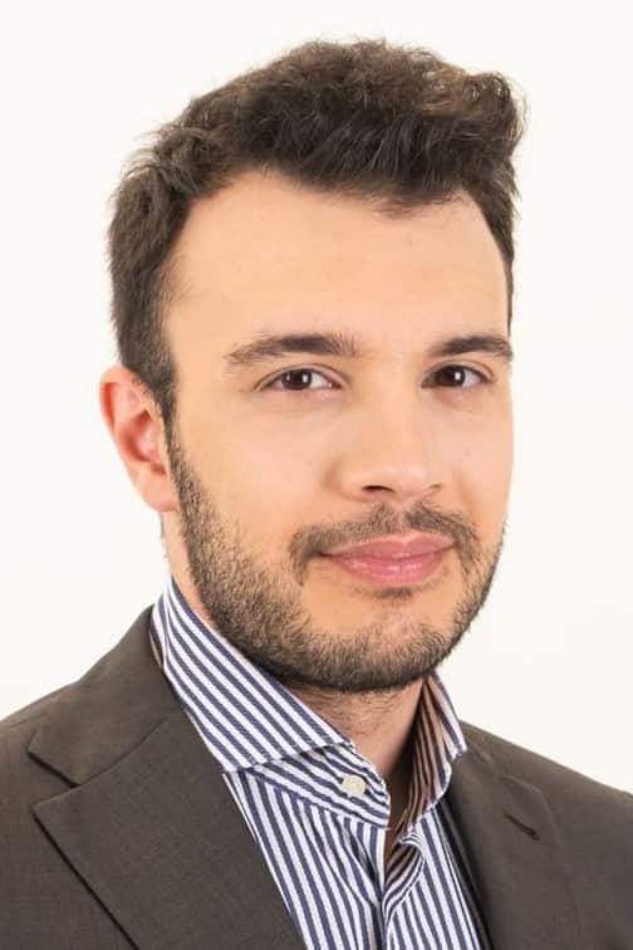 &Omicron; &Mu;&iota;&chi;ά&lambda;&eta;&sigmaf; &Mu;&iota;&chi;&alpha;&eta;&lambda;ί&delta;&eta;&sigmaf; &sigma;&tau;&eta; "&Nu;έ&alpha; &Alpha;&rho;&chi;ή &gamma;&iota;&alpha; &tau;&eta;&nu; &Alpha;&gamma;ί&alpha; &Pi;&alpha;&rho;&alpha;&sigma;&kappa;&epsilon;&upsilon;ή"