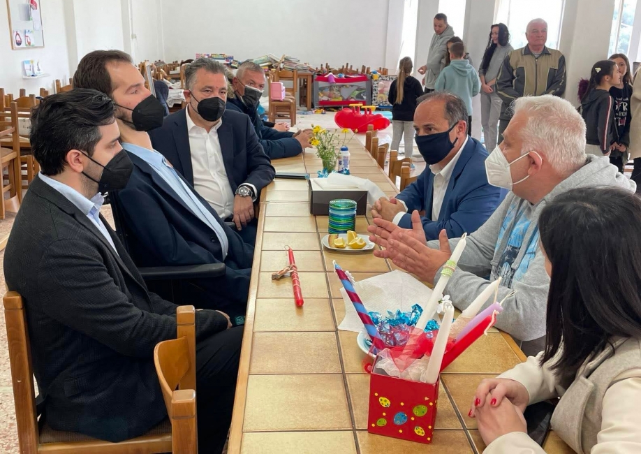 &Sigma;&upsilon;&nu;ά&nu;&tau;&eta;&sigma;&eta; &tau;&omicron;&upsilon; &Sigma;&tau;έ&lambda;&iota;&omicron;&upsilon; &Kappa;&upsilon;&mu;&pi;&omicron;&upsilon;&rho;ό&pi;&omicron;&upsilon;&lambda;&omicron;&upsilon; &sigma;&tau;&iota;&sigmaf; &kappa;&alpha;&tau;&alpha;&sigma;&kappa;&eta;&nu;ώ&sigma;&epsilon;&iota;&sigmaf; &pi;&rho;&omicron;&sigma;&phi;ύ&gamma;&omega;&nu; &Zeta;&omega;&gamma;&rho;ά&phi;&omicron;&upsilon;