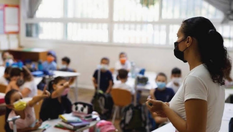 &Nu;&Iota;&Kappa;&Eta; &tau;&omega;&nu; &Pi;&omicron;&lambda;&iota;&tau;ώ&nu;: &Nu;&alpha; &pi;&rho;&omicron;&sigma;&tau;&alpha;&tau;&epsilon;ύ&sigma;&omicron;&upsilon;&mu;&epsilon; &tau;&alpha; &pi;&alpha;&iota;&delta;&iota;ά &mu;&alpha;&sigmaf; &alpha;&pi;ό &tau;&eta;&nu; &pi;&alpha;&nu;&delta;&eta;&mu;ί&alpha;