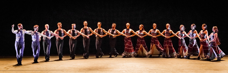 THE THREAD &Tau;&Omicron; &Nu;&Eta;&Mu;&Alpha;: &Eta; &tau;&epsilon;&lambda;&epsilon;&upsilon;&tau;&alpha;ί&alpha; &sigma;ύ&nu;&theta;&epsilon;&sigma;&eta; &tau;&omicron;&upsilon; &mu;&epsilon;&gamma;ά&lambda;&omicron;&upsilon; &Beta;&alpha;&gamma;&gamma;έ&lambda;&eta; &Pi;&alpha;&pi;&alpha;&theta;&alpha;&nu;&alpha;&sigma;ί&omicron;&upsilon; &sigma;&tau;&omicron; &Eta;&rho;ώ&delta;&epsilon;&iota;&omicron;