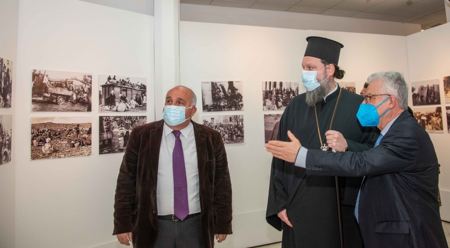 &Pi;&rho;&alpha;&gamma;&mu;&alpha;&tau;&omicron;&pi;&omicron;&iota;ή&theta;&eta;&kappa;&alpha;&nu; &tau;&alpha; &epsilon;&gamma;&kappa;&alpha;ί&nu;&iota;&alpha; Έ&kappa;&theta;&epsilon;&sigma;&eta;&sigmaf; &Phi;&omega;&tau;&omicron;&gamma;&rho;&alpha;&phi;ί&alpha;&sigmaf; &gamma;&iota;&alpha; &tau;&eta; &Mu;. &Alpha;&sigma;ί&alpha; &sigma;&tau;&eta; &Nu;έ&alpha; &Iota;&omega;&nu;ί&alpha;