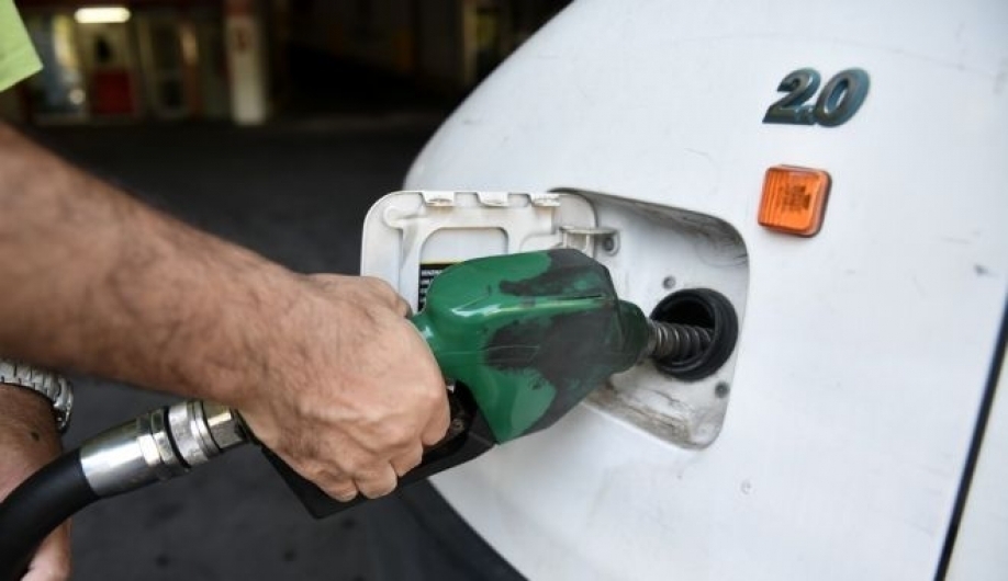 &Pi;&rho;ό&beta;&lambda;&epsilon;&psi;&eta; &sigma;&omicron;&kappa; - 3 &epsilon;&upsilon;&rho;ώ &eta; &beta;&epsilon;&nu;&zeta;ί&nu;&eta; &mu;έ&chi;&rho;&iota; &tau;&omicron;&nu; &Iota;&omicron;ύ&lambda;&iota;&omicron; (video)