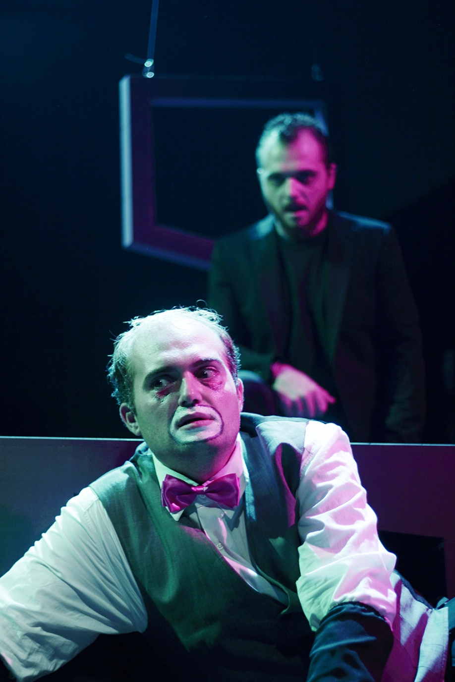 &ldquo;&Kappa;ά&tau;&iota; &alpha;&pi;&rsquo; &tau;&omicron; &eta;&mu;&epsilon;&rho;&omicron;&lambda;ό&gamma;&iota;&omicron; &epsilon;&nu;ό&sigmaf;...&rdquo;: &Gamma;&iota;&alpha; 5&omicron; &chi;&rho;ό&nu;&omicron; &sigma;&upsilon;&nu;&epsilon;&chi;ί&zeta;&epsilon;&tau;&alpha;&iota; &eta; &epsilon;&pi;&iota;&tau;&upsilon;&chi;&eta;&mu;έ&nu;&eta; &pi;&alpha;&rho;ά&sigma;&tau;&alpha;&sigma;&eta; &sigma;&tau;&omicron; &theta;έ&alpha;&tau;&rho;&omicron; &ldquo;&Lambda;&Upsilon;&Chi;&Nu;&Omicron;&Sigma;&rdquo;