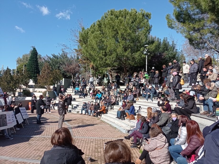 &Xi;&alpha;&nu;ά &sigma;&tau;&omicron; &delta;&rho;ό&mu;&omicron; &gamma;&omicron;&nu;&epsilon;ί&sigmaf; &kappa;&alpha;&iota; &mu;&alpha;&theta;&eta;&tau;έ&sigmaf; &tau;&omicron;&upsilon; 1&omicron;&upsilon; &Gamma;&upsilon;&mu;&nu;&alpha;&sigma;ί&omicron;&upsilon;.&Kappa;&alpha;&theta;&upsilon;&sigma;&tau;&epsilon;&rho;&omicron;ύ&nu; &alpha;&pi;&epsilon;&lambda;&pi;&iota;&sigma;&tau;&iota;&kappa;ά &omicron;&iota; &epsilon;&rho;&gamma;&alpha;&sigma;ί&epsilon;&sigmaf; &sigma;&tau;&omicron; &sigma;&chi;&omicron;&lambda;&epsilon;ί&omicron;