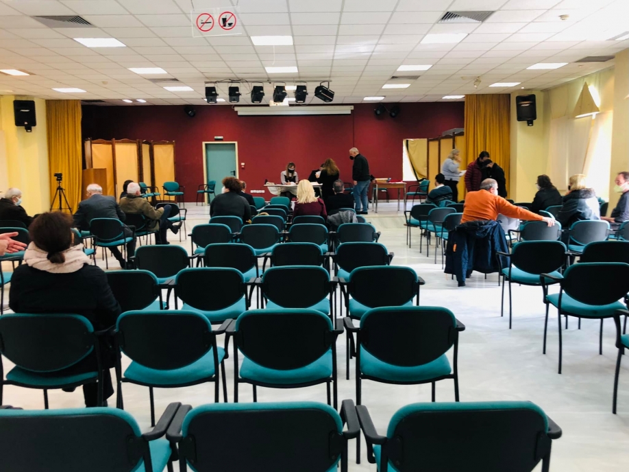 &Eta; &Delta;&rho;ά&sigma;&eta; &gamma;&iota;&alpha; &tau;&iota;&sigmaf; &delta;&eta;&mu;&alpha;&iota;&rho;&epsilon;&sigma;ί&epsilon;&sigmaf;