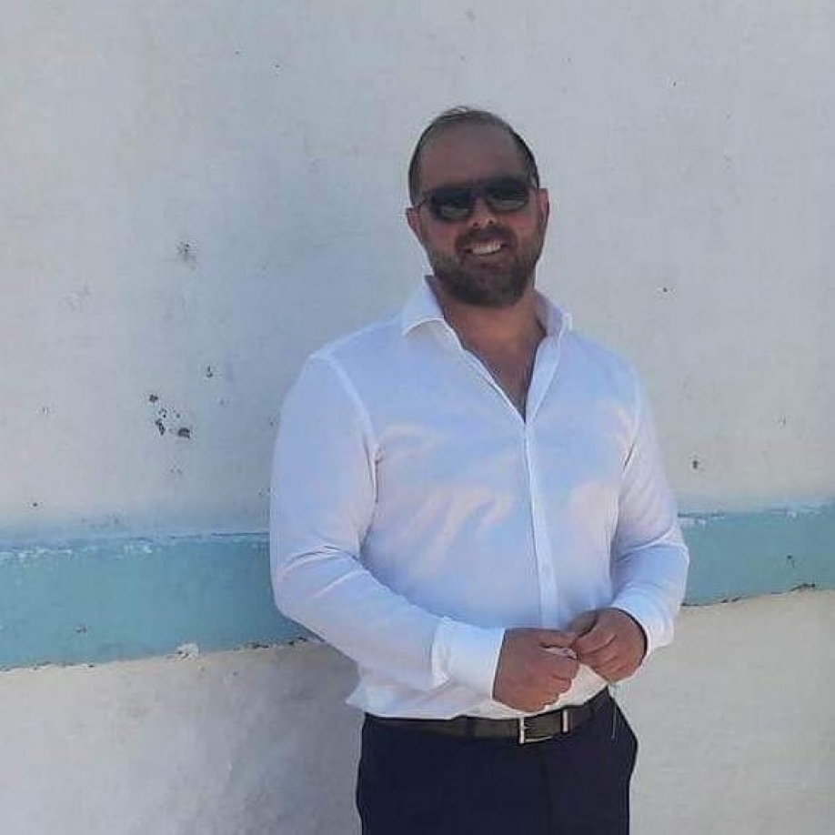 &Pi;&alpha;&rho;&alpha;&iota;&tau;ή&theta;&eta;&kappa;&epsilon; &omicron; &Delta;&eta;&mu;ή&tau;&rho;&eta;&sigmaf; &Delta;&eta;&mu;&eta;&tau;&rho;ό&pi;&omicron;&upsilon;&lambda;&omicron;&sigmaf; &alpha;&pi;ό &tau;&eta;&nu; &omicron;&iota;&kappa;&omicron;&nu;&omicron;&mu;&iota;&kappa;ή &epsilon;&pi;&iota;&tau;&rho;&omicron;&pi;ή.